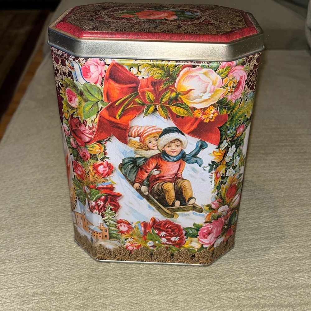 Vintage 1995 Victorian Style Christmas canister cookie tin storage crafting box